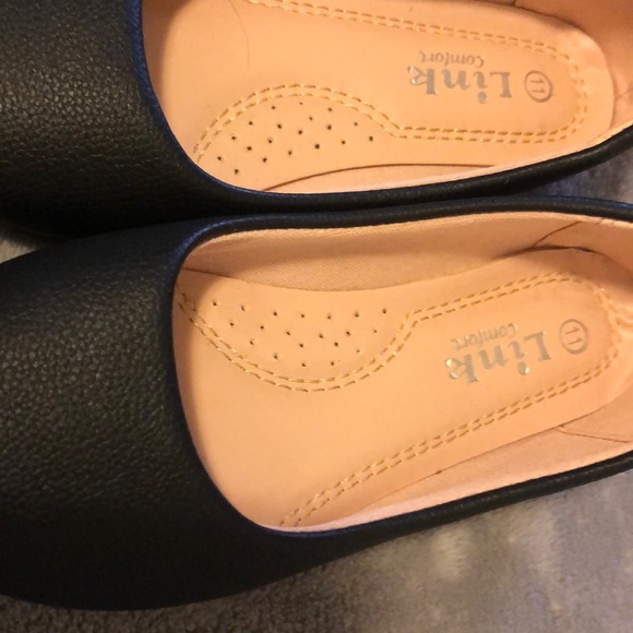 Flats - Picture 3 of 3